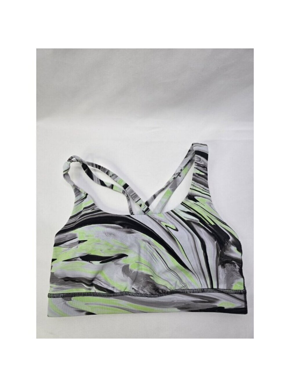 Lululemon Energy Bra *Medium Support, B–D CupsPaint Glide Warp Multi Size 4